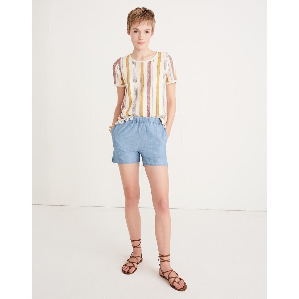 Madewell Women's Chambray Pull-On Shorts. Style L0048. Blue. Size Small